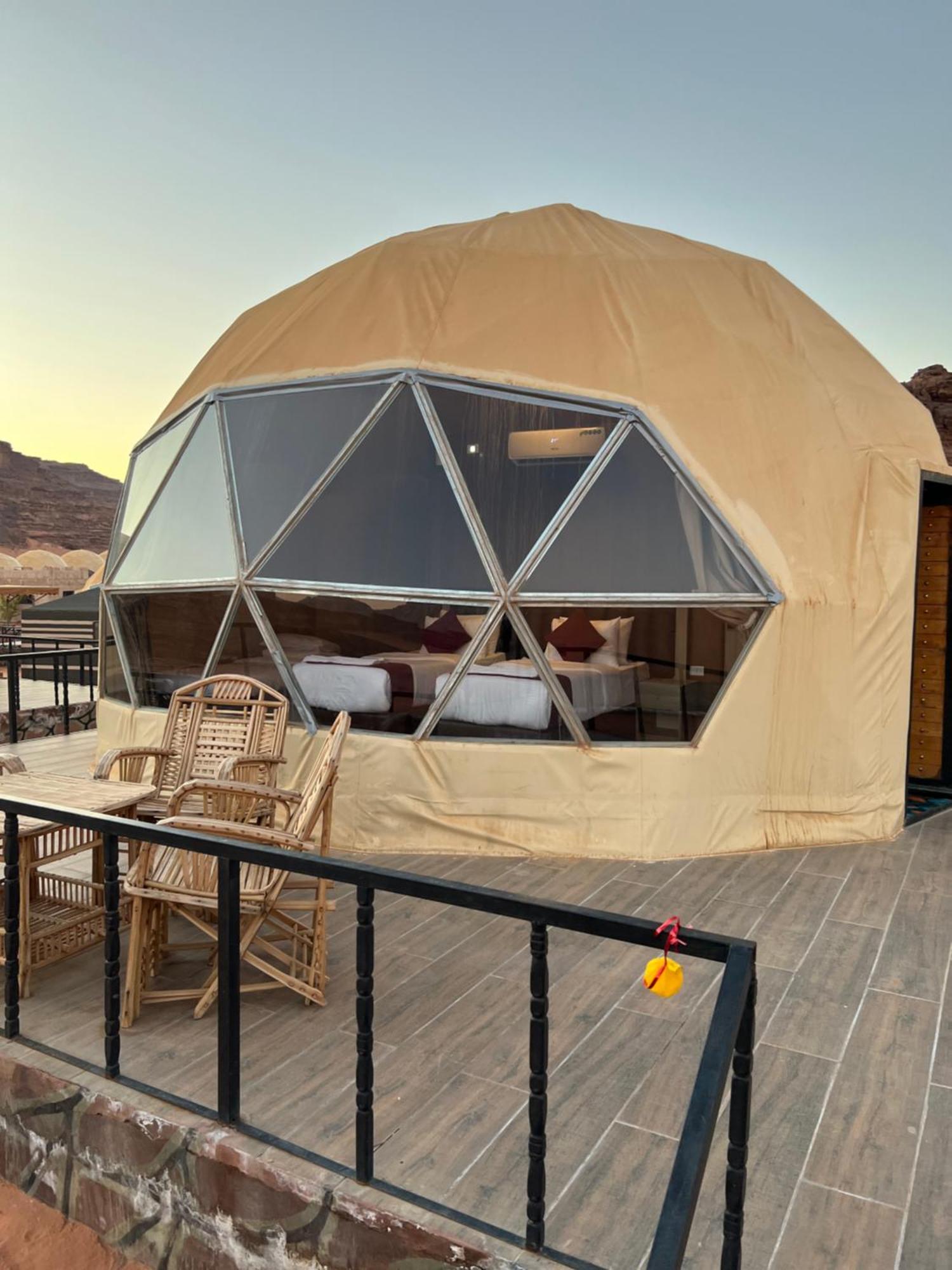 Revan Rum Luxury Camp วาดิรัม ภายนอก รูปภาพ