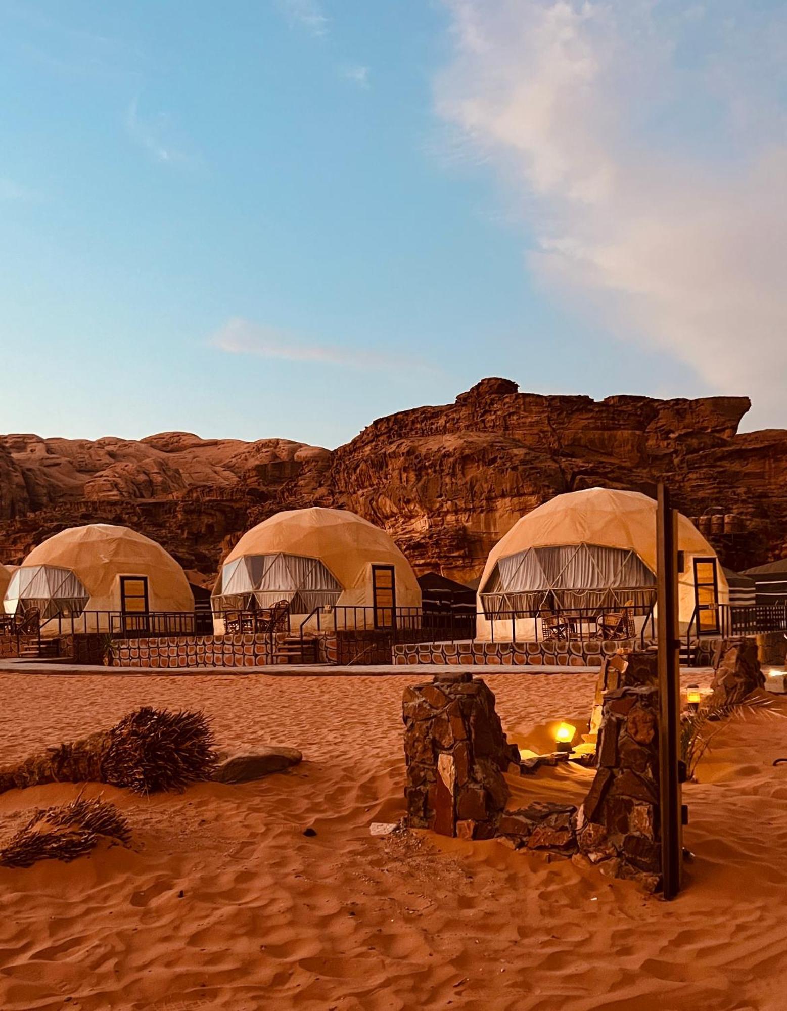 Revan Rum Luxury Camp วาดิรัม ภายนอก รูปภาพ