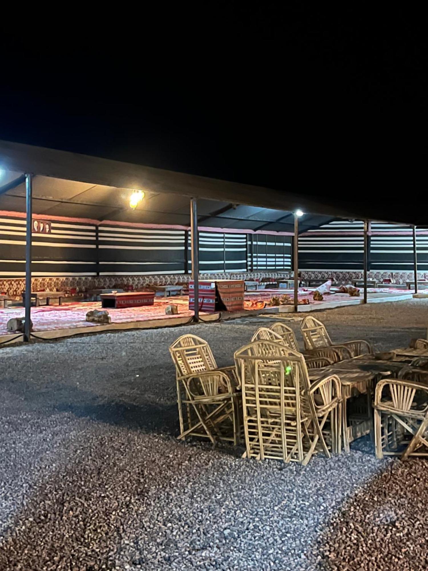 Revan Rum Luxury Camp วาดิรัม ภายนอก รูปภาพ