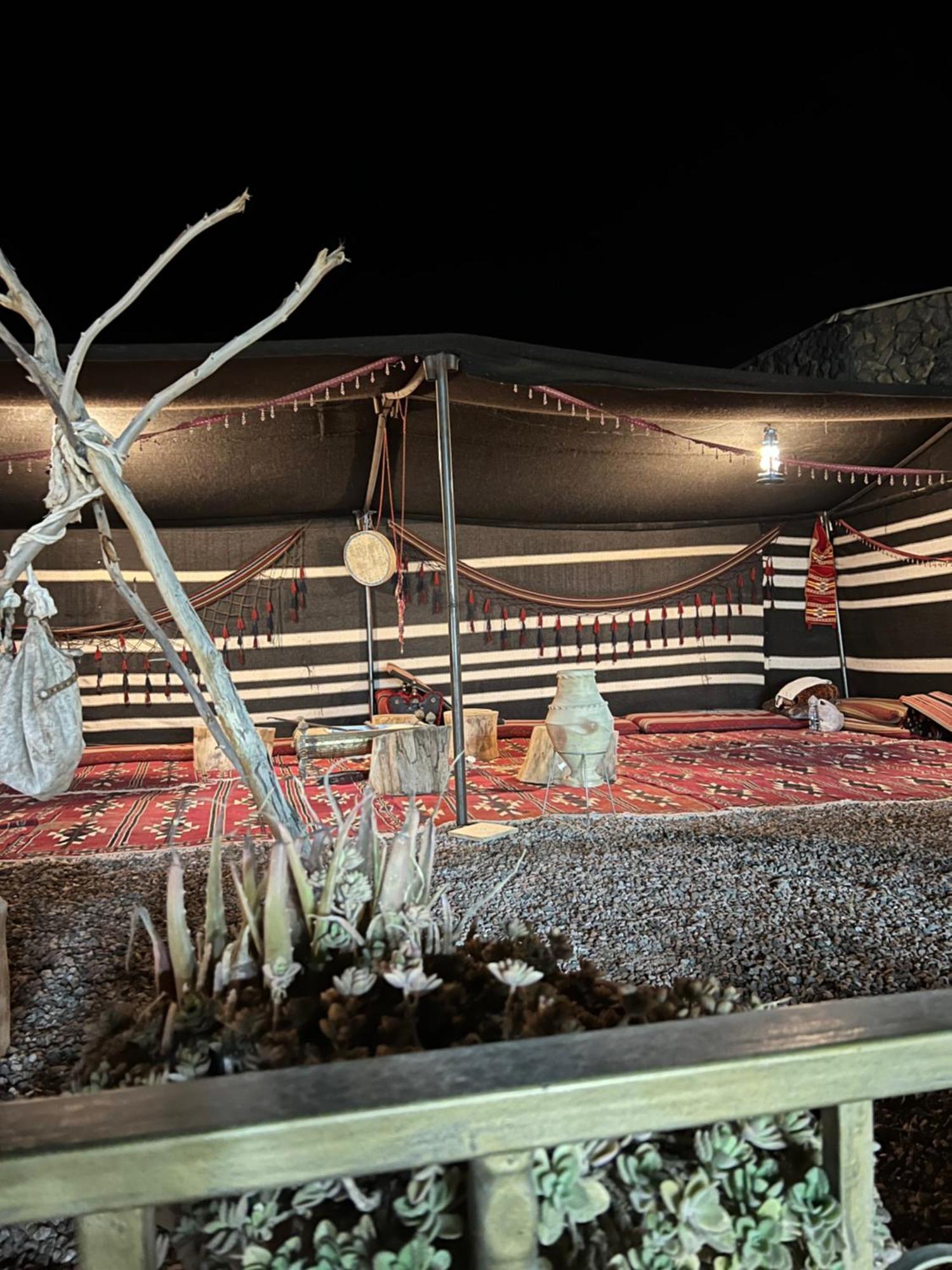 Revan Rum Luxury Camp วาดิรัม ภายนอก รูปภาพ